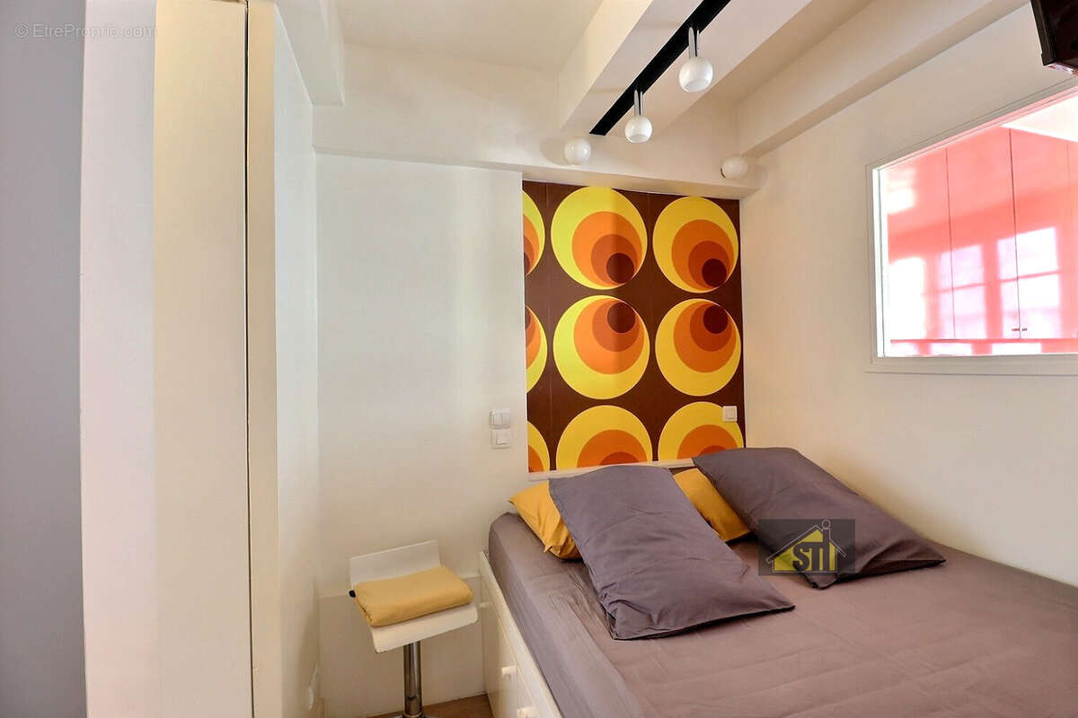 Appartement à PARIS-14E