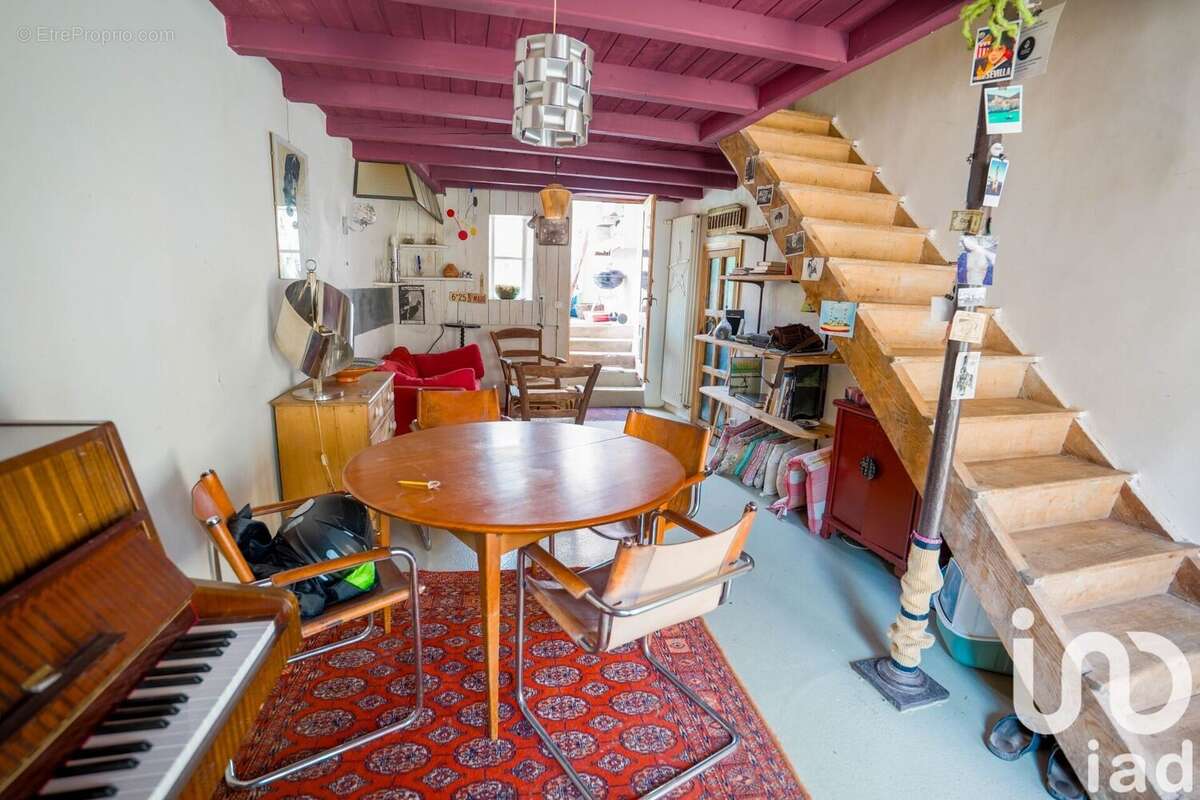 Maison 140 m² à Montjaux  - photo 3