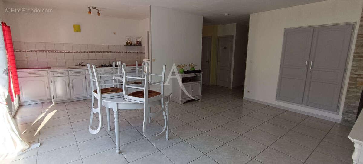 Maison à PORT-DES-BARQUES