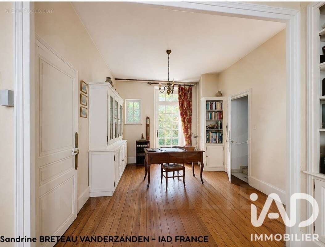 Maison 213 m² à Pithiviers  - photo 3