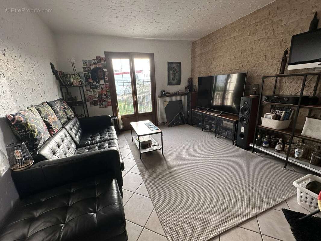 Appartement à BROU-SUR-CHANTEREINE