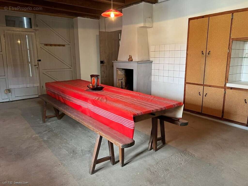 Maison à VERTEUIL-SUR-CHARENTE