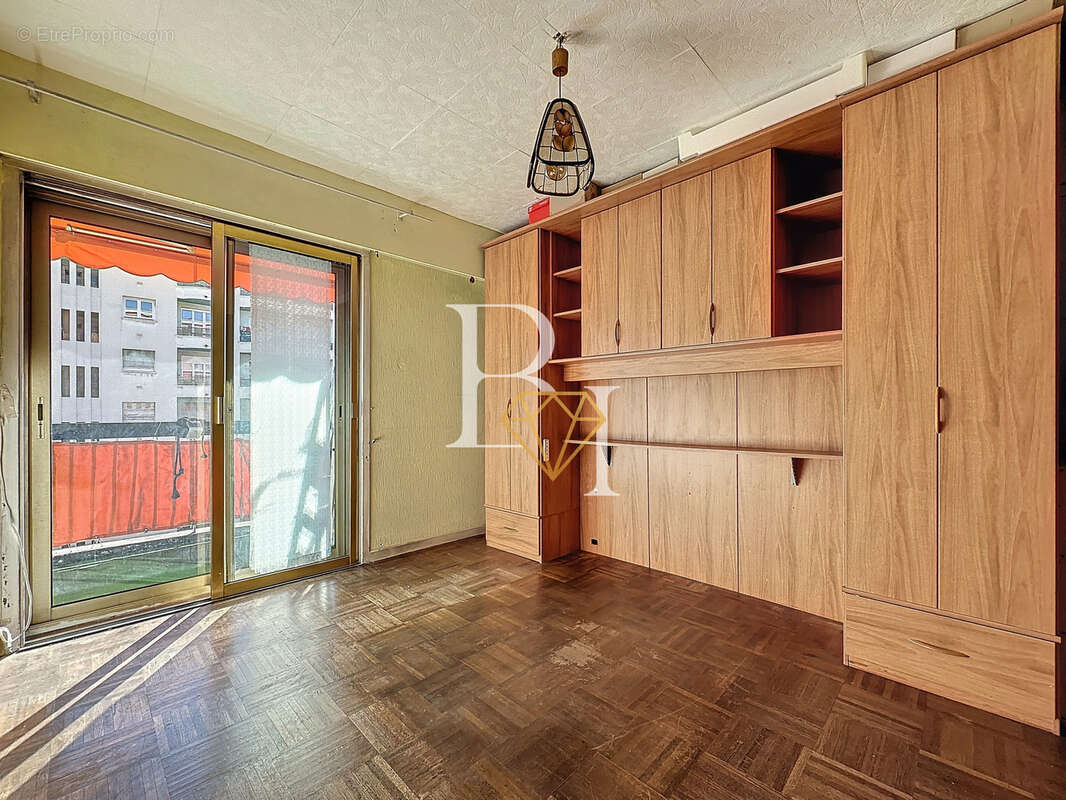 Appartement à CAGNES-SUR-MER