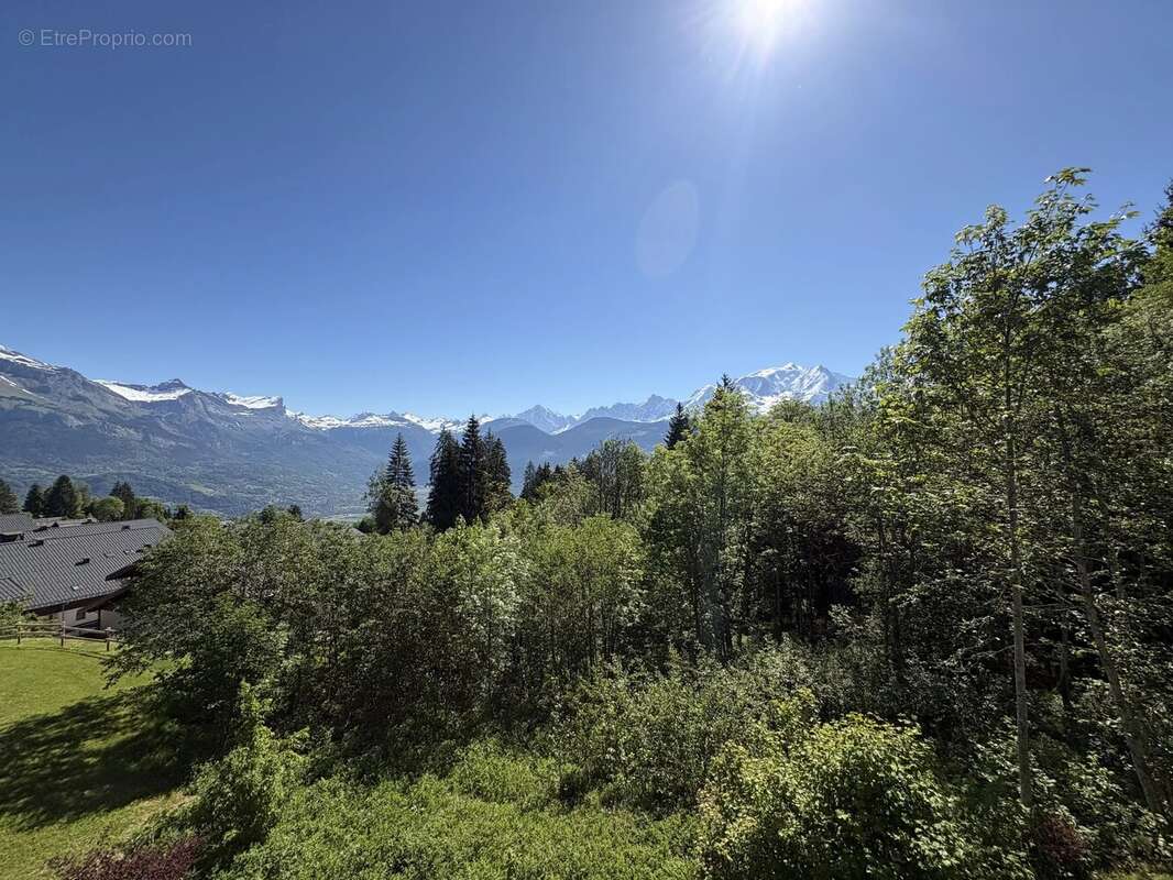 Appartement à COMBLOUX
