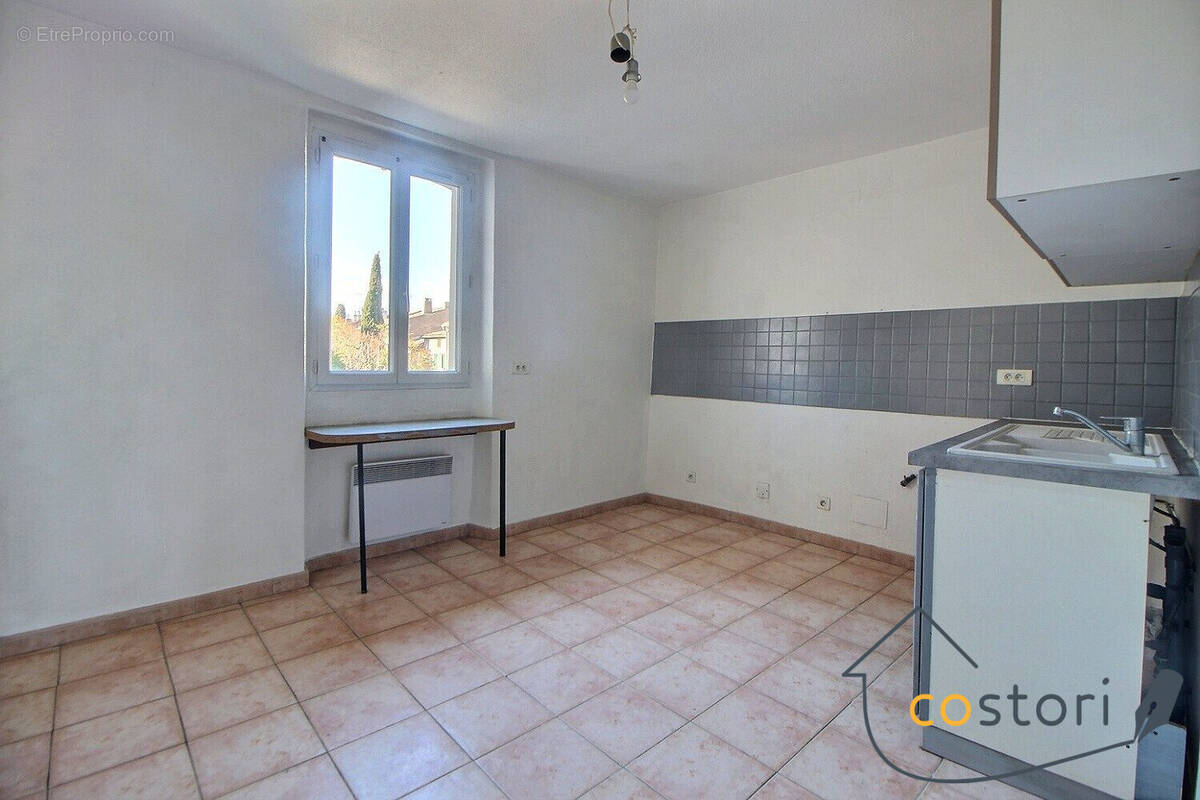 Appartement à TRANS-EN-PROVENCE
