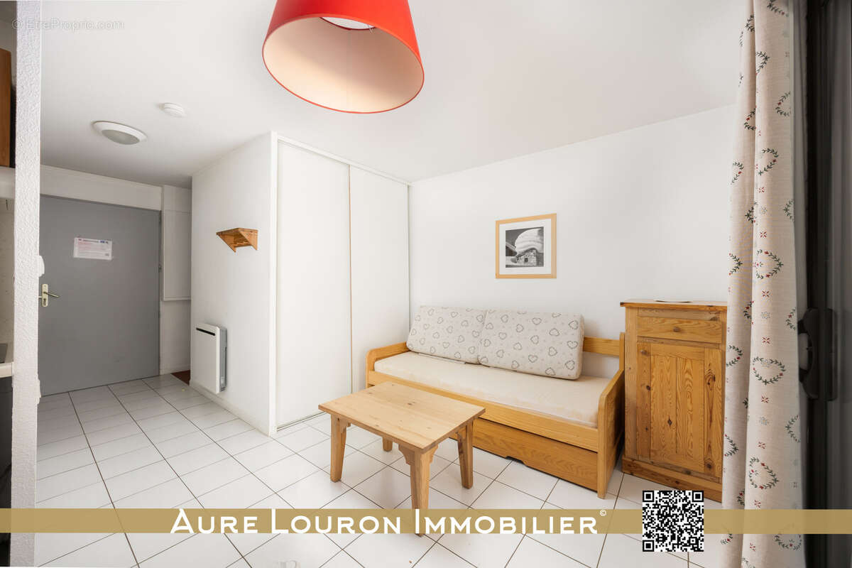 Studio cabine pmr avec terrasse 24.62m2 - arreau (village) - photo 8