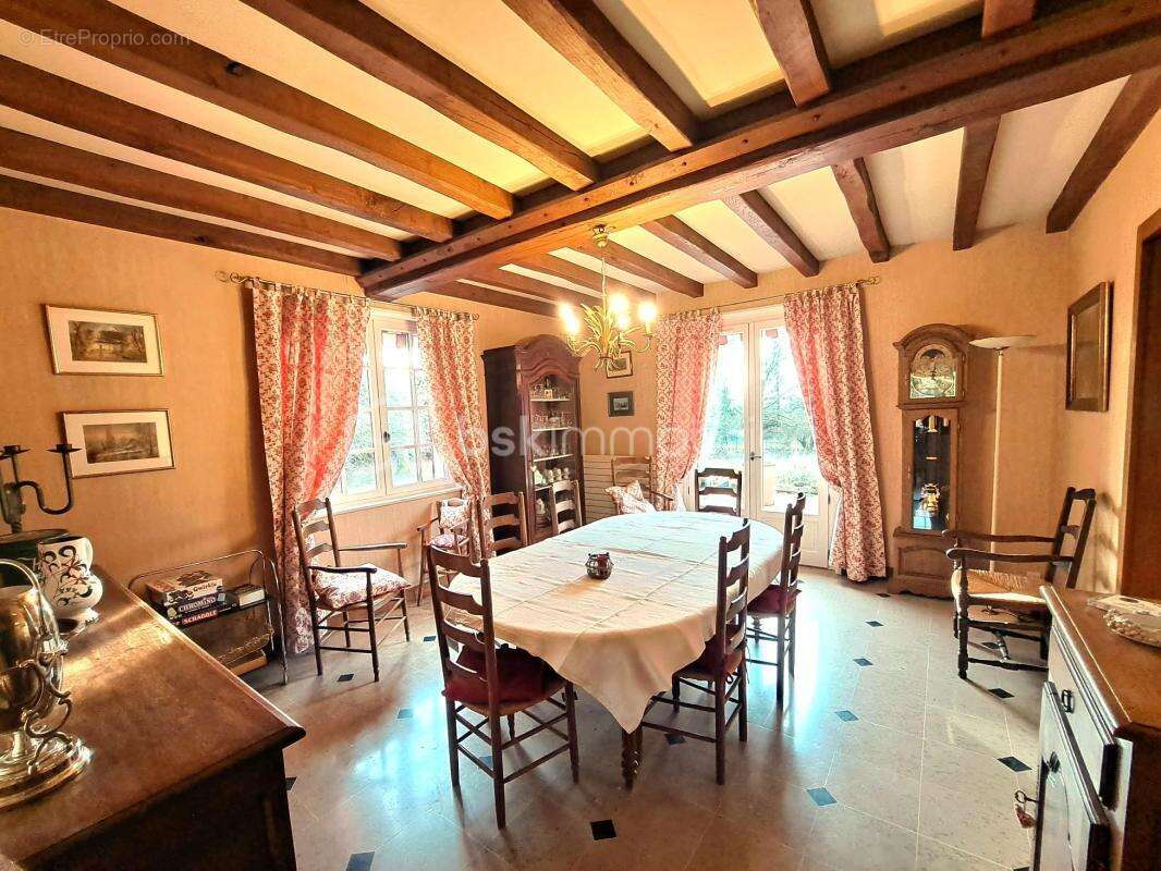 Maison à SAINT-LANGIS-LES-MORTAGNE