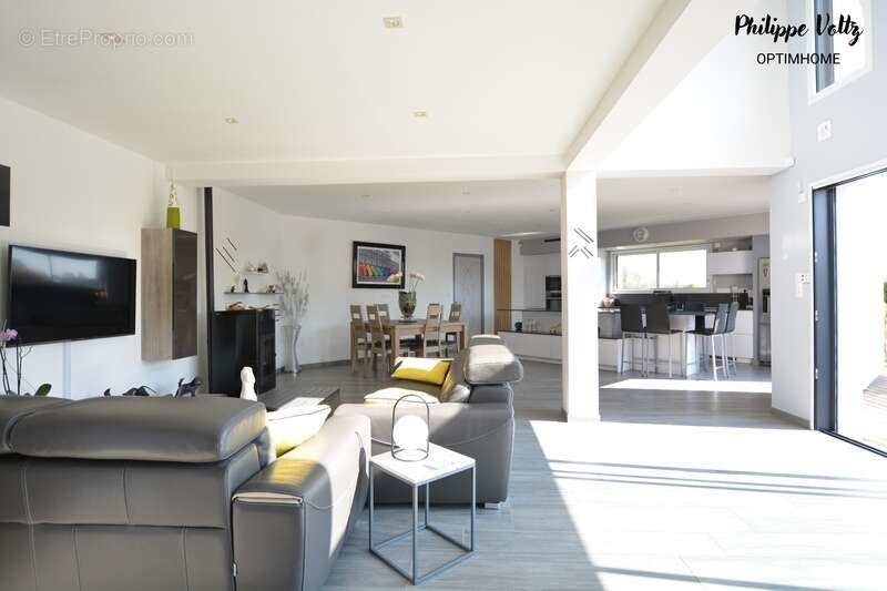 Maison à LE VIVIER-SUR-MER