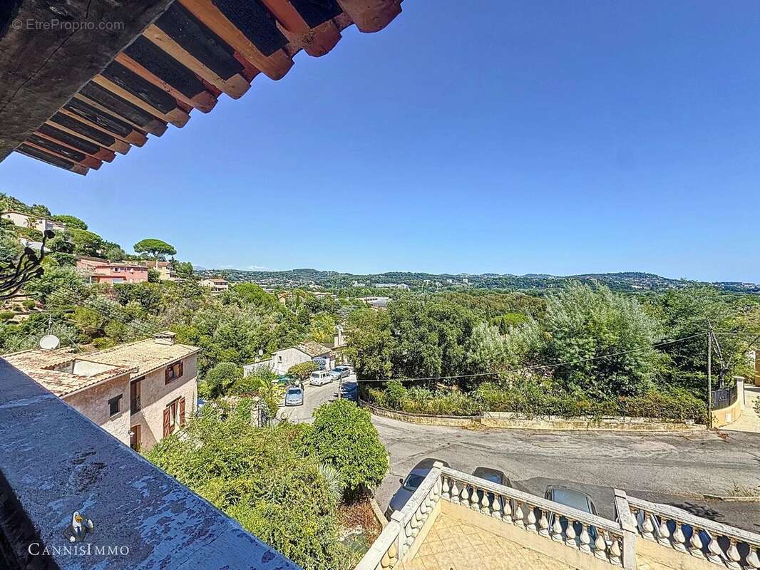 Maison à MANDELIEU-LA-NAPOULE