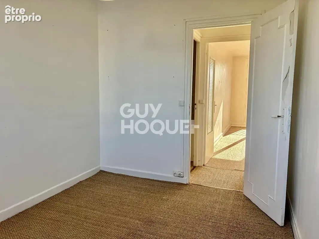 Quartier des puces / rue des rosiers  - 3 pièces - 50,15 m² - 3 caves - photo 8