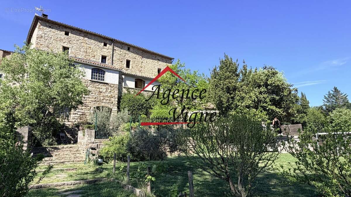 Maison à LES MAGES