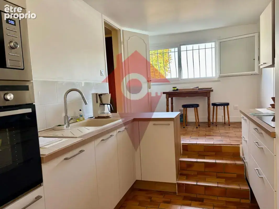 Maison de ville au coeur d'Orgeval -115m 2- 3 chambres- - photo 7
