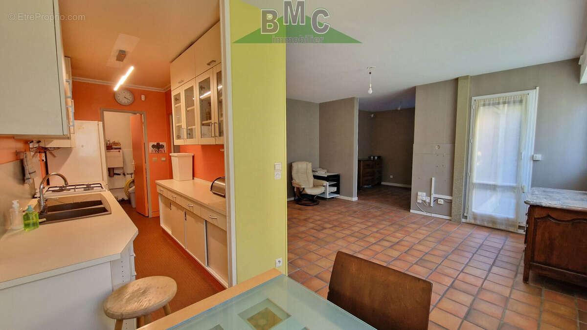 Appartement à LE PLESSIS-BOUCHARD