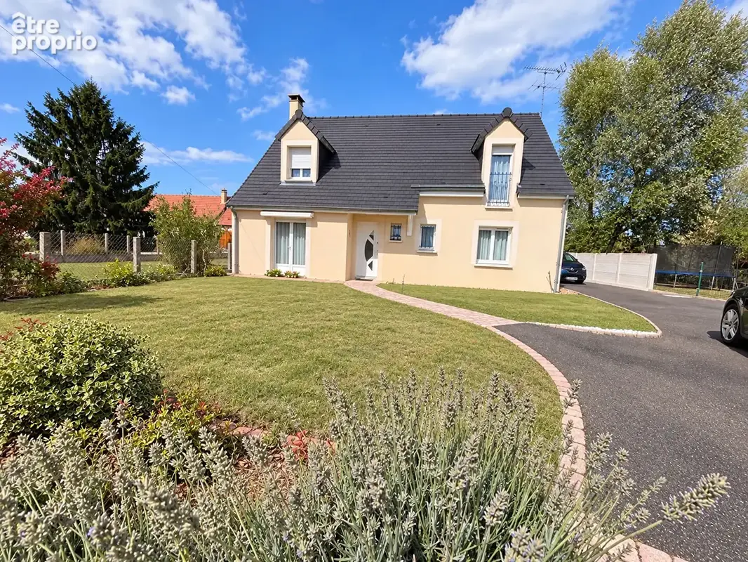 Photo Maison à Loreux au prix de 255 600€