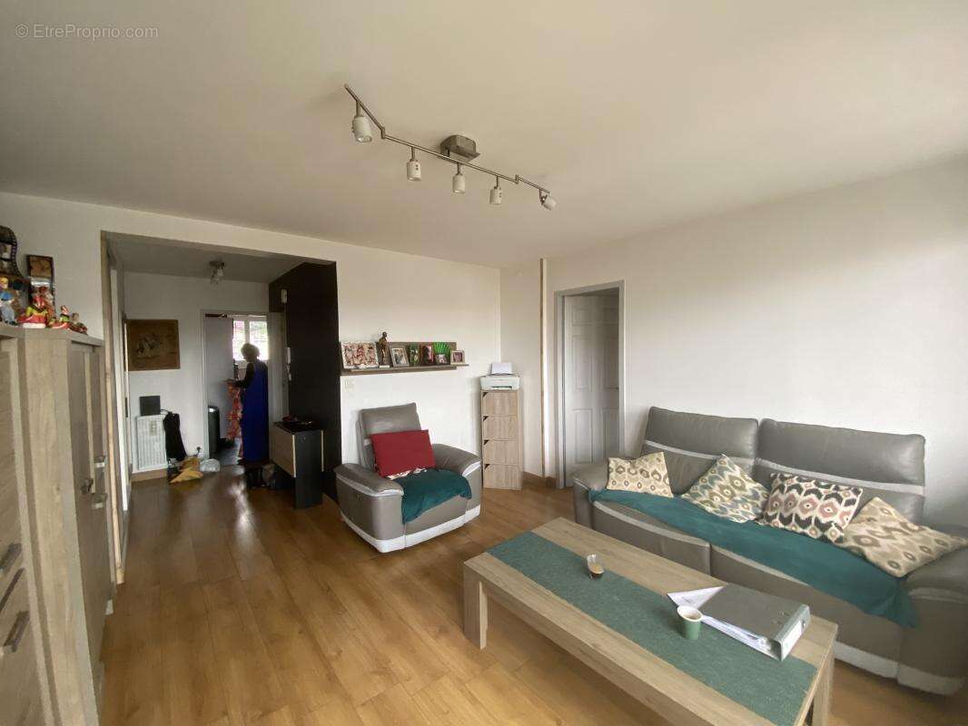 Appartement à SAINT-ETIENNE