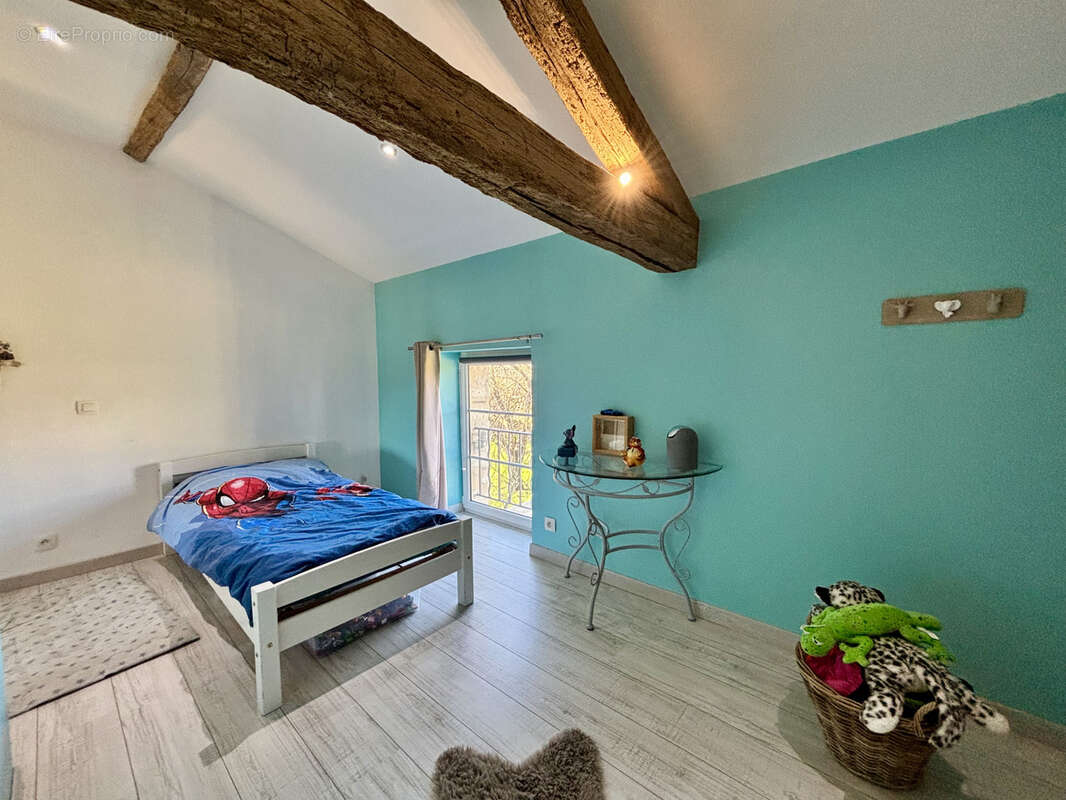 Maison à NEUVILLE-DE-POITOU