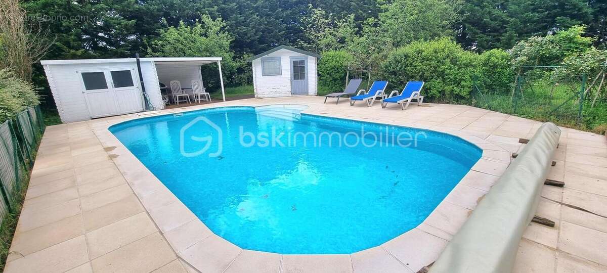 Maison de 164 m² avec piscine - CHEILLE - photo 19