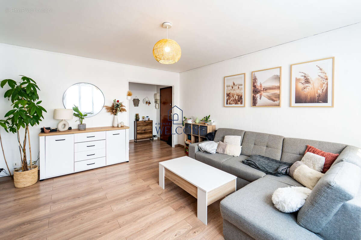 Appartement à BOURG-LES-VALENCE