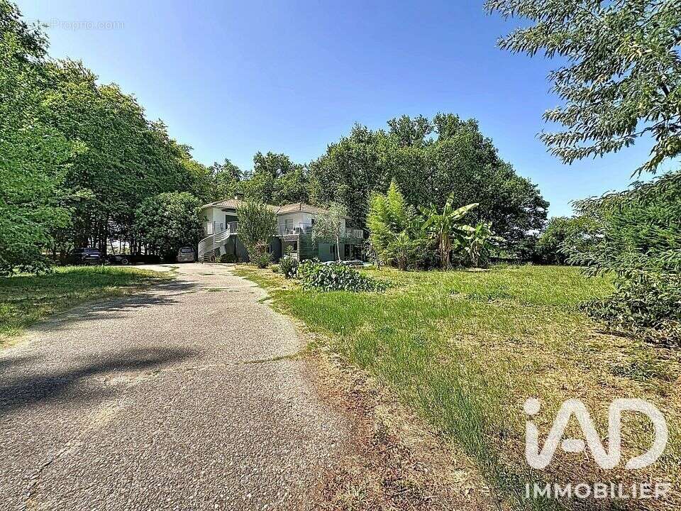 Maison 219 m² à Sadirac  - photo 2