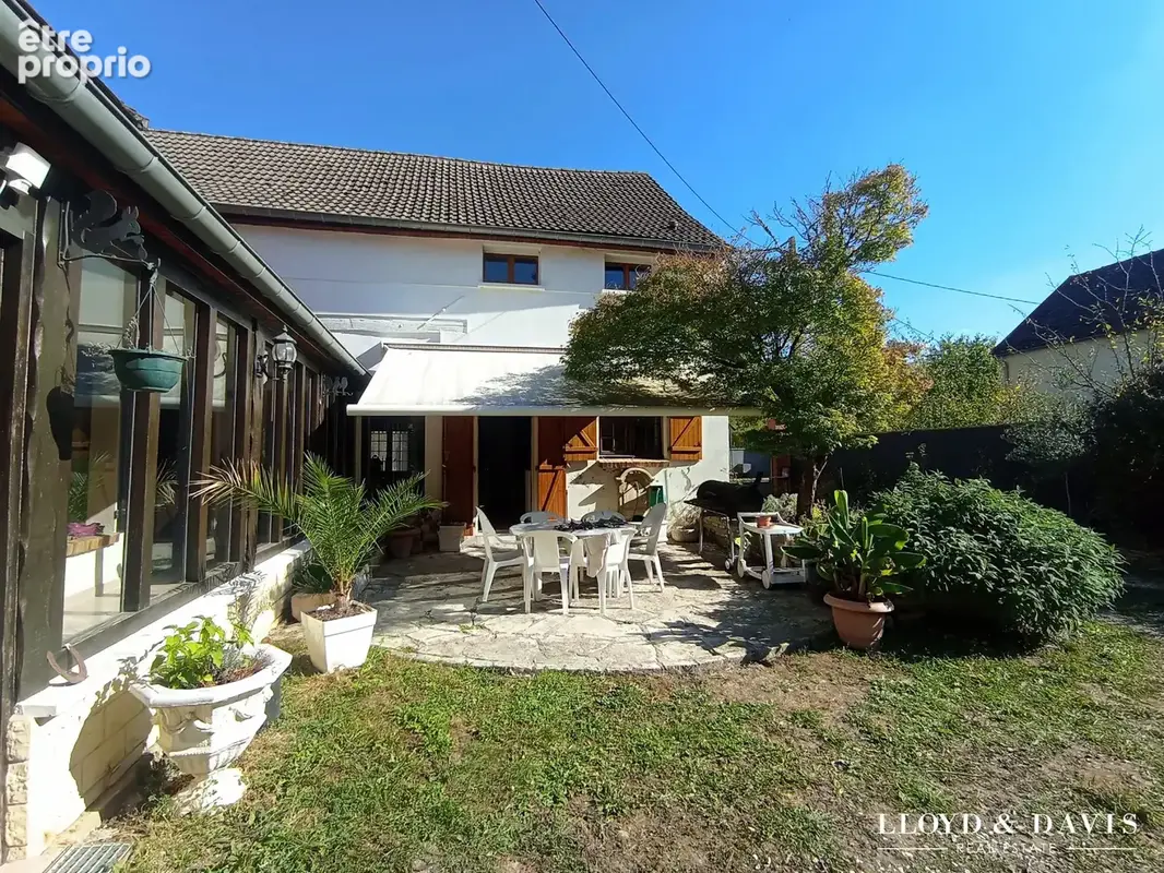 Maison 6 pièces 233 m² à vendre à Noe (89320) - photo 2