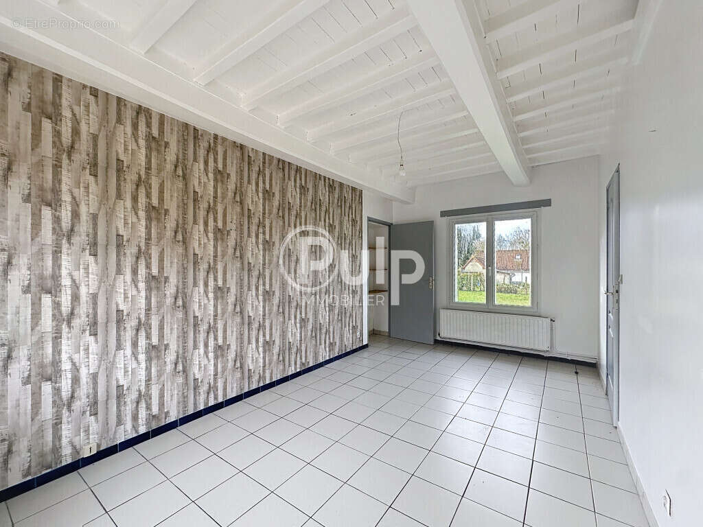 Maison à REGNAUVILLE