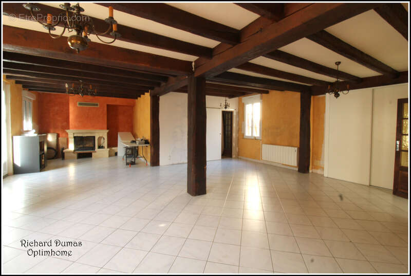 Maison à LE MESNIL-SUR-OGER
