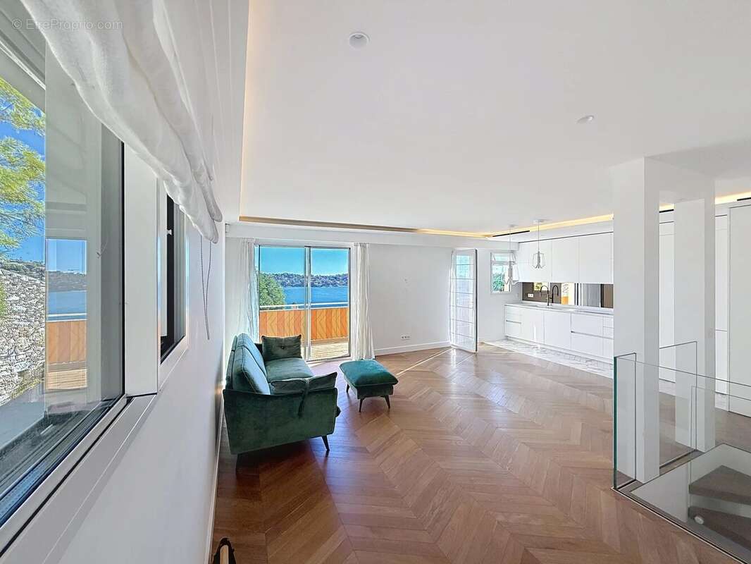 Appartement à VILLEFRANCHE-SUR-MER