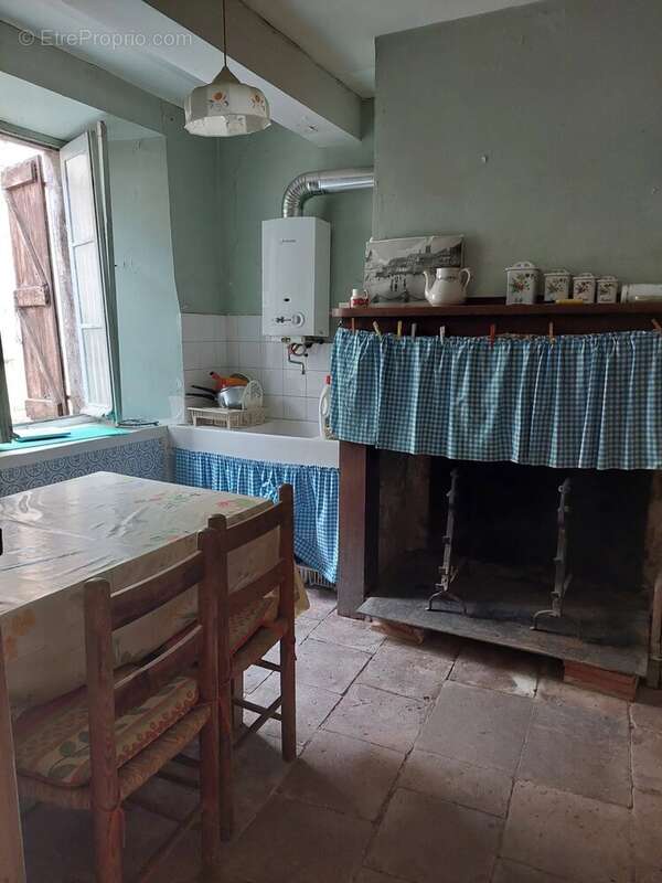 Maison à LES BORDES-SUR-ARIZE