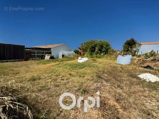 Terrain À Vendre 528 m² libre de constructeur - photo 2