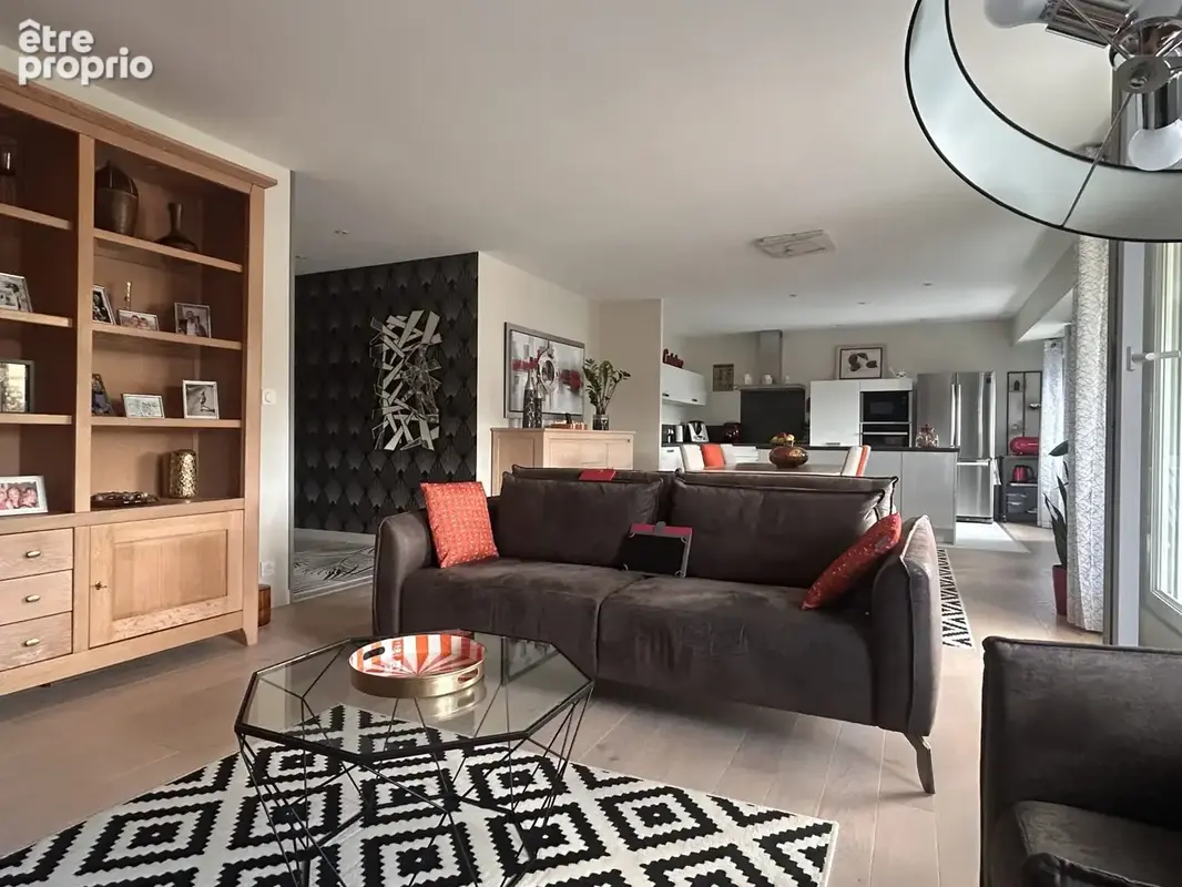 Appartement 4 pièces 128 m² à vendre à Saumur (49400) - photo 2