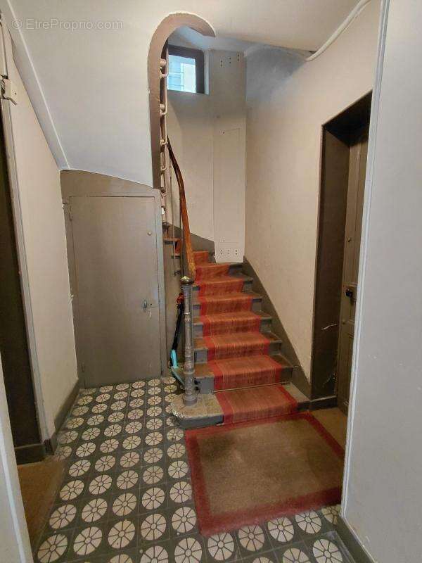 Appartement à PARIS-17E