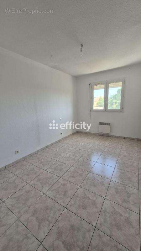 Maison 74 m² à Agde  - photo 6