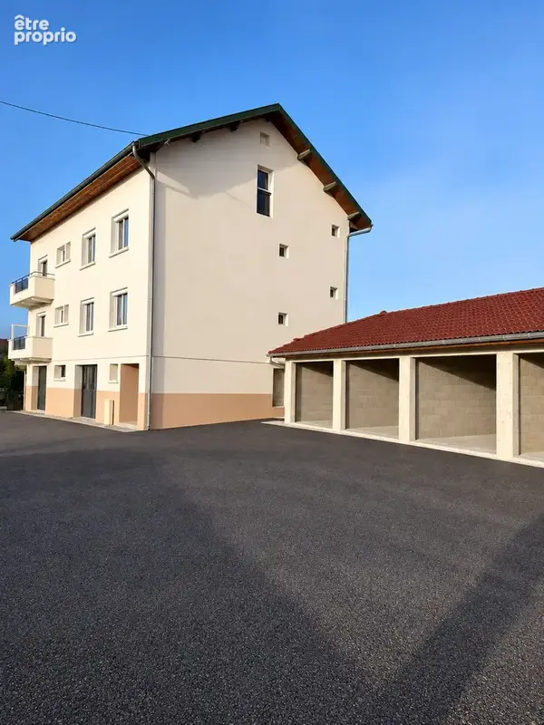Surface brute 63 m2 au sol (45 m2 Loi Carrez) avec terrasse - Mouthe (25240) - photo 8