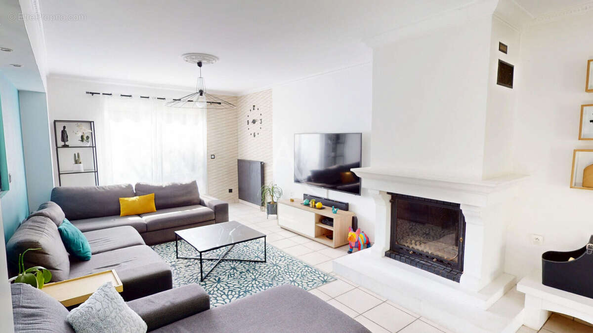 Maison à MAREUIL-LES-MEAUX