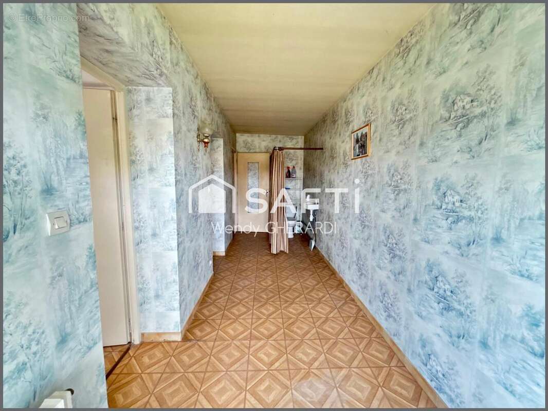 Maison 146 m² à Sossais  - photo 7