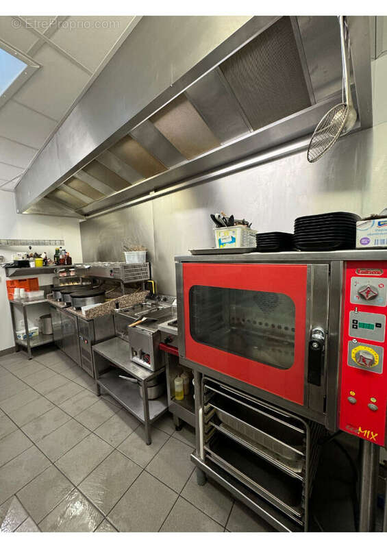 Commerce à LA POMMERAYE