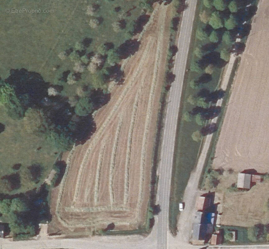 Terrain à CROLLON