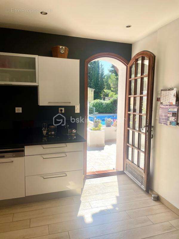 Maison à SIX-FOURS-LES-PLAGES