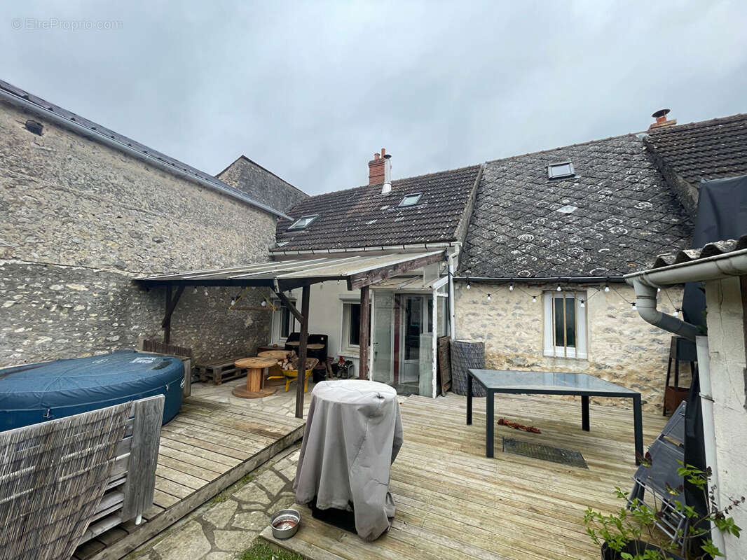 Maison à AUNEAU