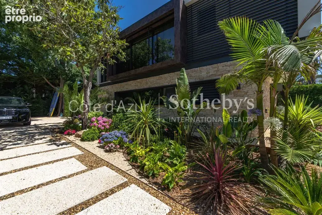 Cap d’Antibes villa contemporaine neuve à pied de la mer dans domaine privé - photo 7