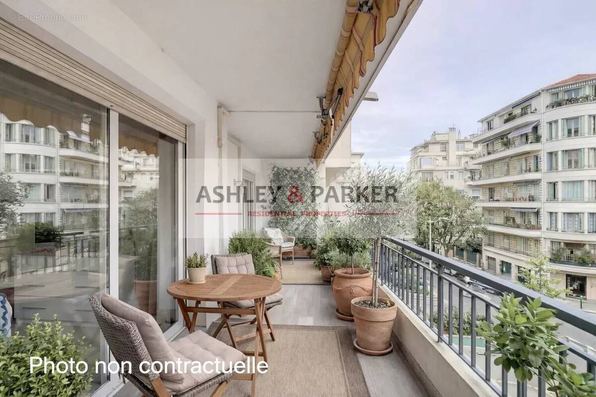 Appartement à NICE