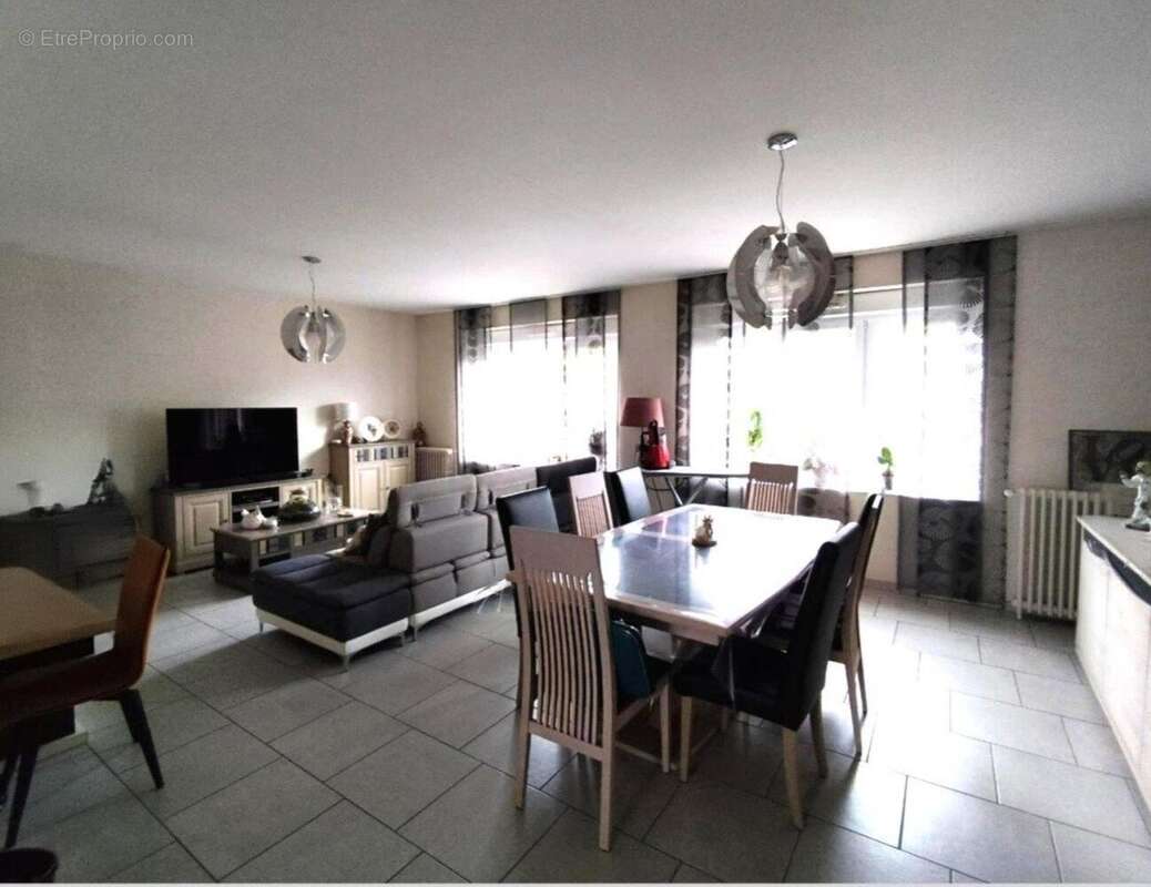 Photo 2 - Appartement à SAINT-HILAIRE-DU-HARCOUET