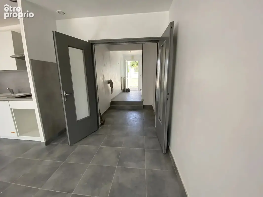Maison de plain-pied au coeur de Brem-sur-Mer   85 m2 habitab - photo 6