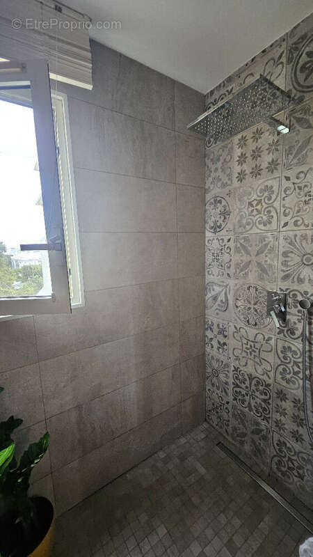 Appartement à SAINT-DENIS