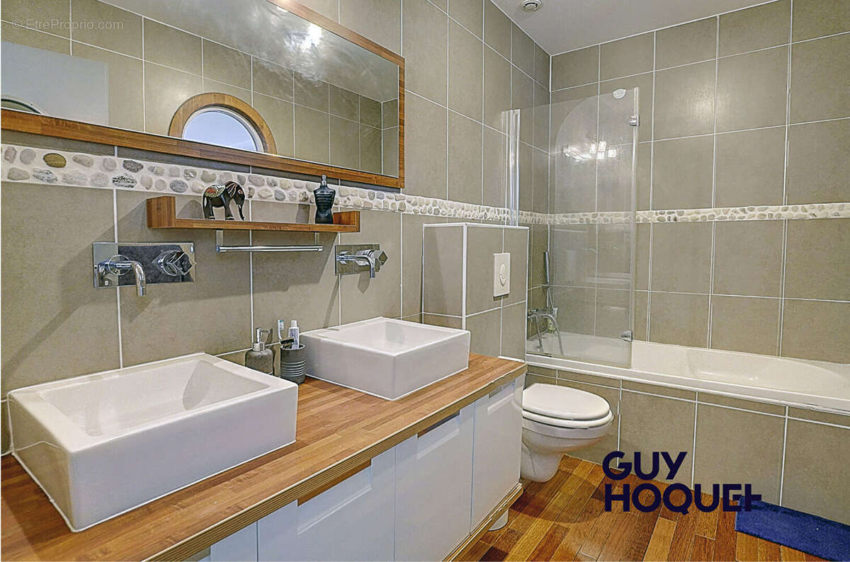 Maison à CHATILLON-LA-PALUD