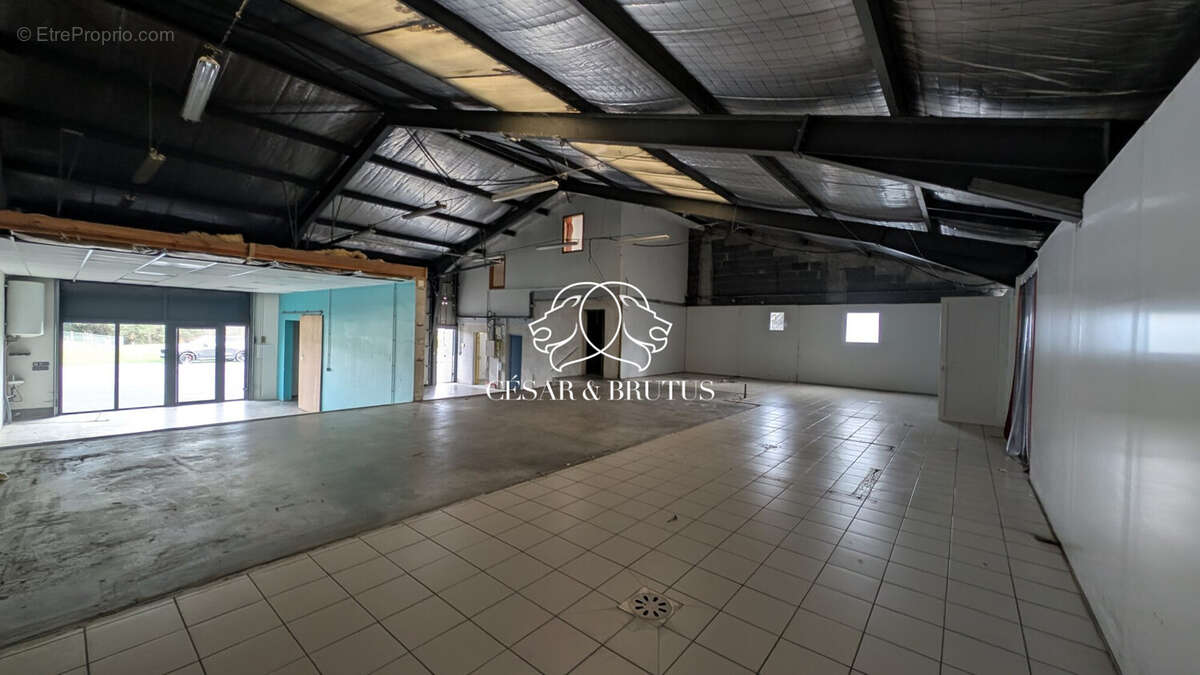 Commerce à SAINT-GERMAIN-LAPRADE