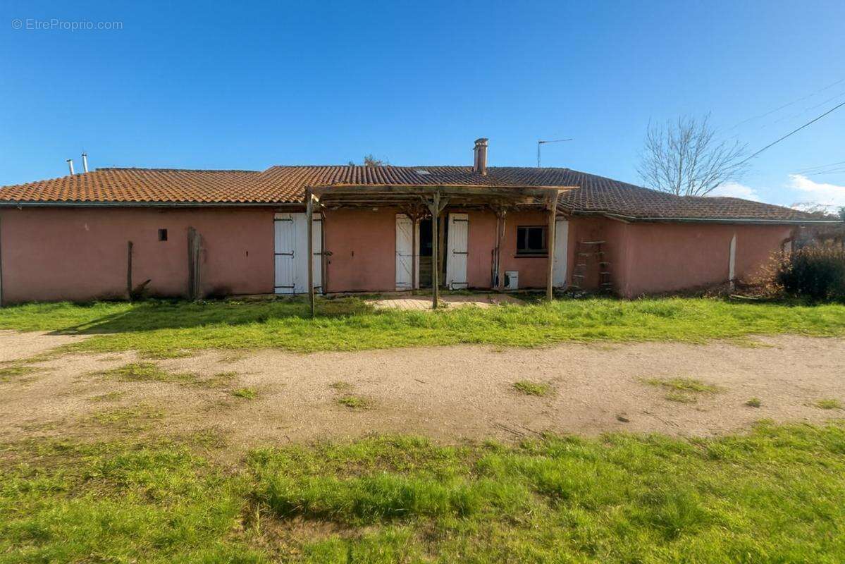 Maison à LA VILLE-DIEU-DU-TEMPLE