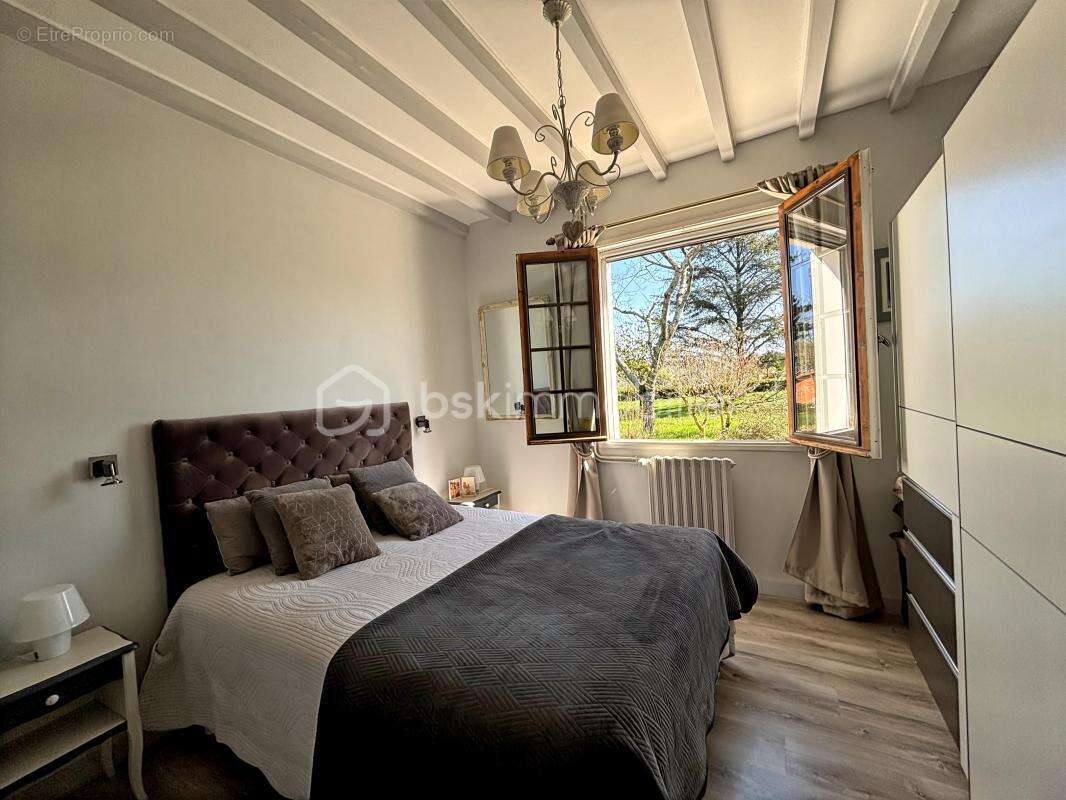Maison à LEMBEYE
