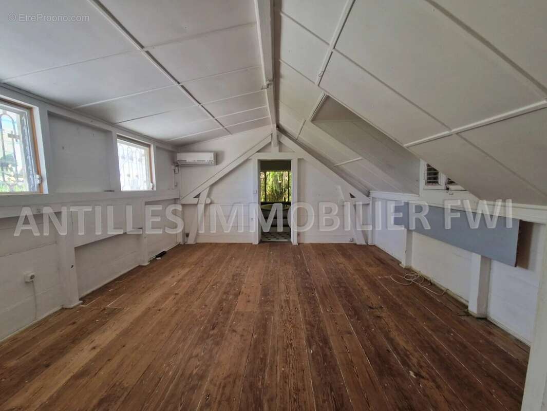 vente bureaux - 0 pièce(s) - photo 7