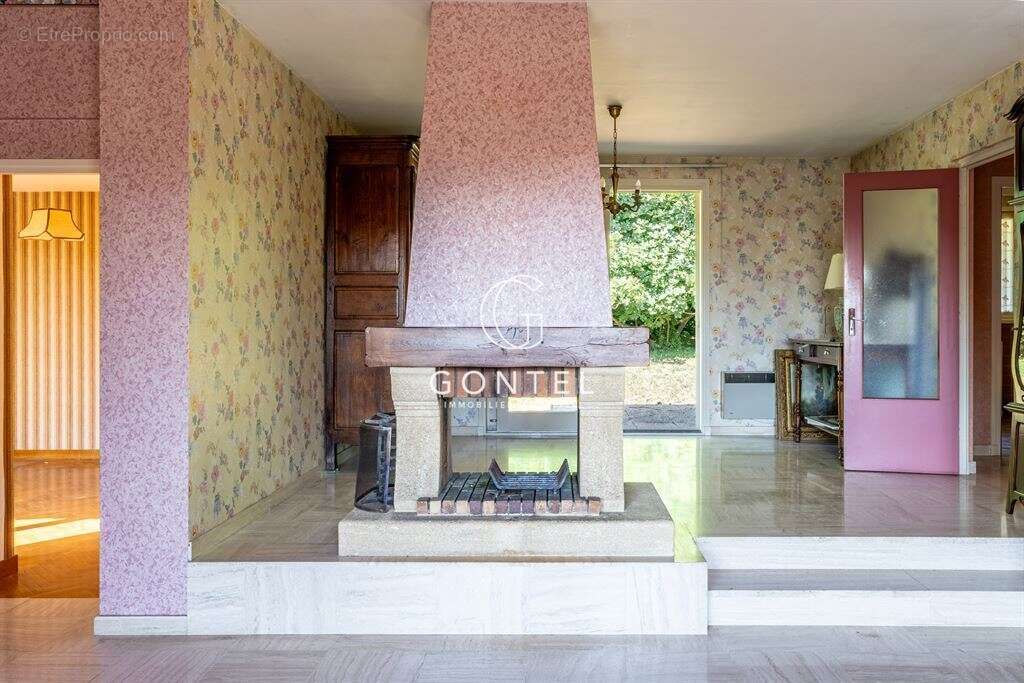Maison familiale à rénover à Saint Didier au Mont D'or - photo 17